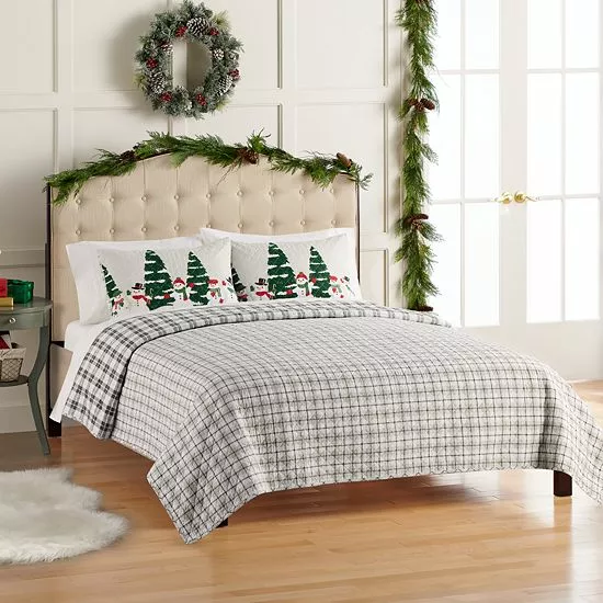 St. Nicholas Square® Snowmen Printed Quilt Set With Shams 3 St. Nicholas Square® Snowmen Printed Quilt Set With Shams - Image 3